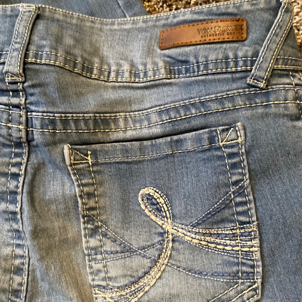 Wall Flower women's jeans